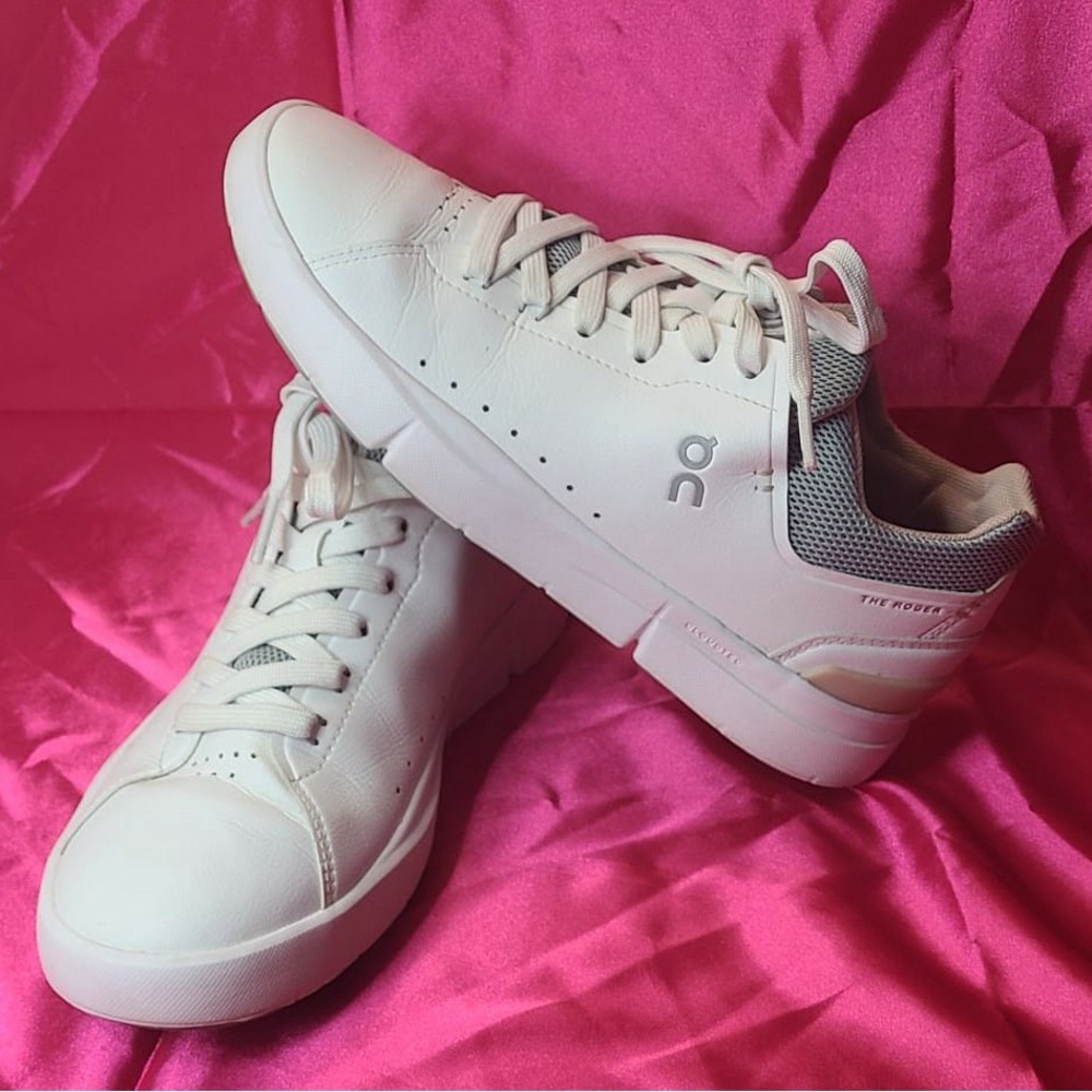 ON WOMENS. THE ROGER ADVANTAGE SNEKERS 7.5 - Picture 3 of 10